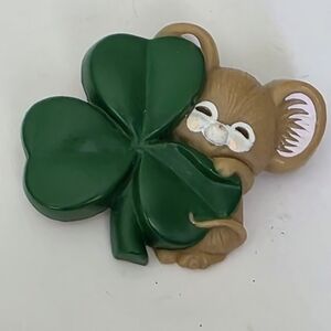 1989 Hallmark Shamrock Mouse Brooch – St. Patrick’s Day Collectible